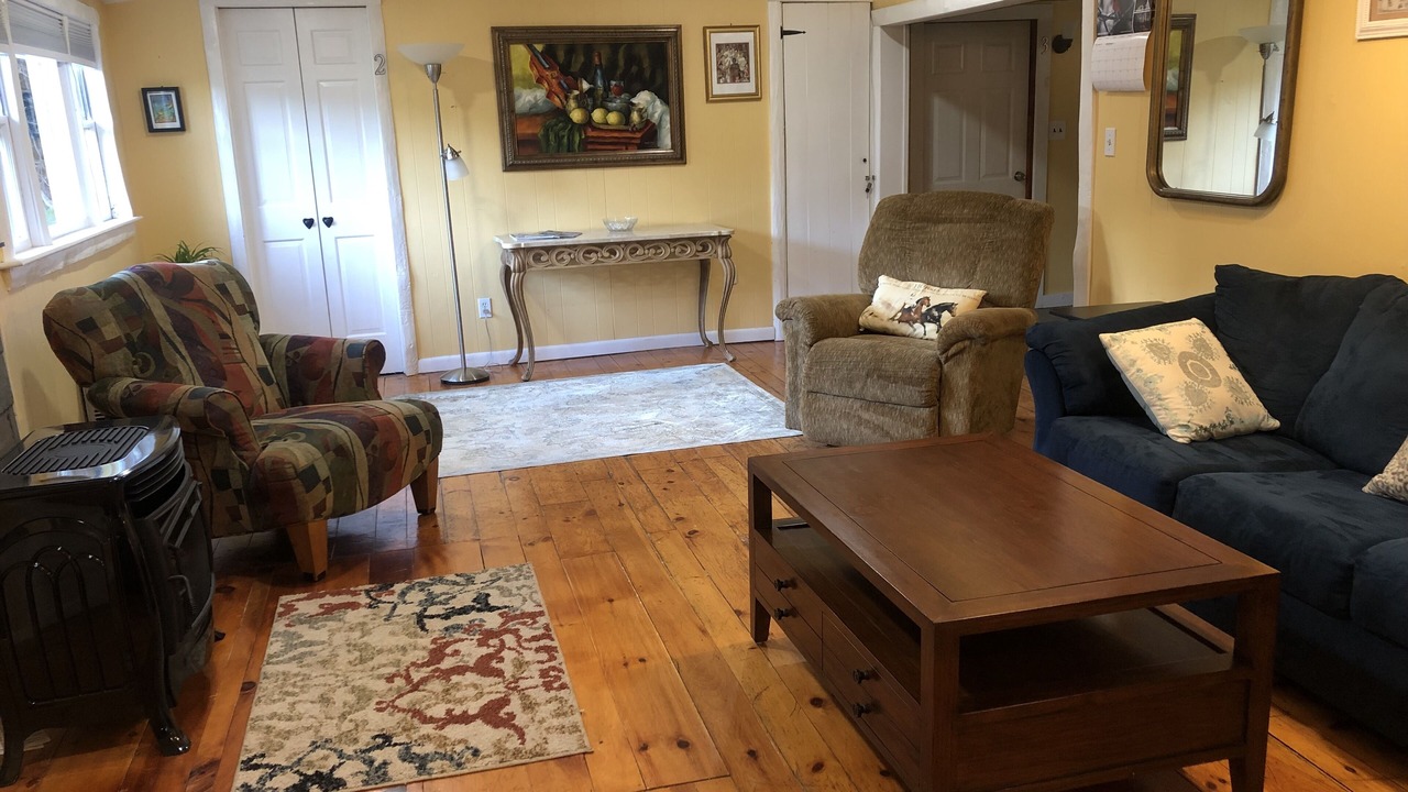Photo of Livingroom in Pittsfield