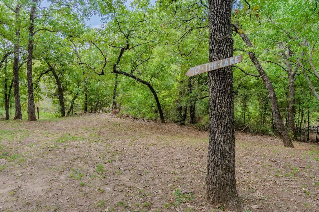 Photo of Outdoor in Hickory Creek