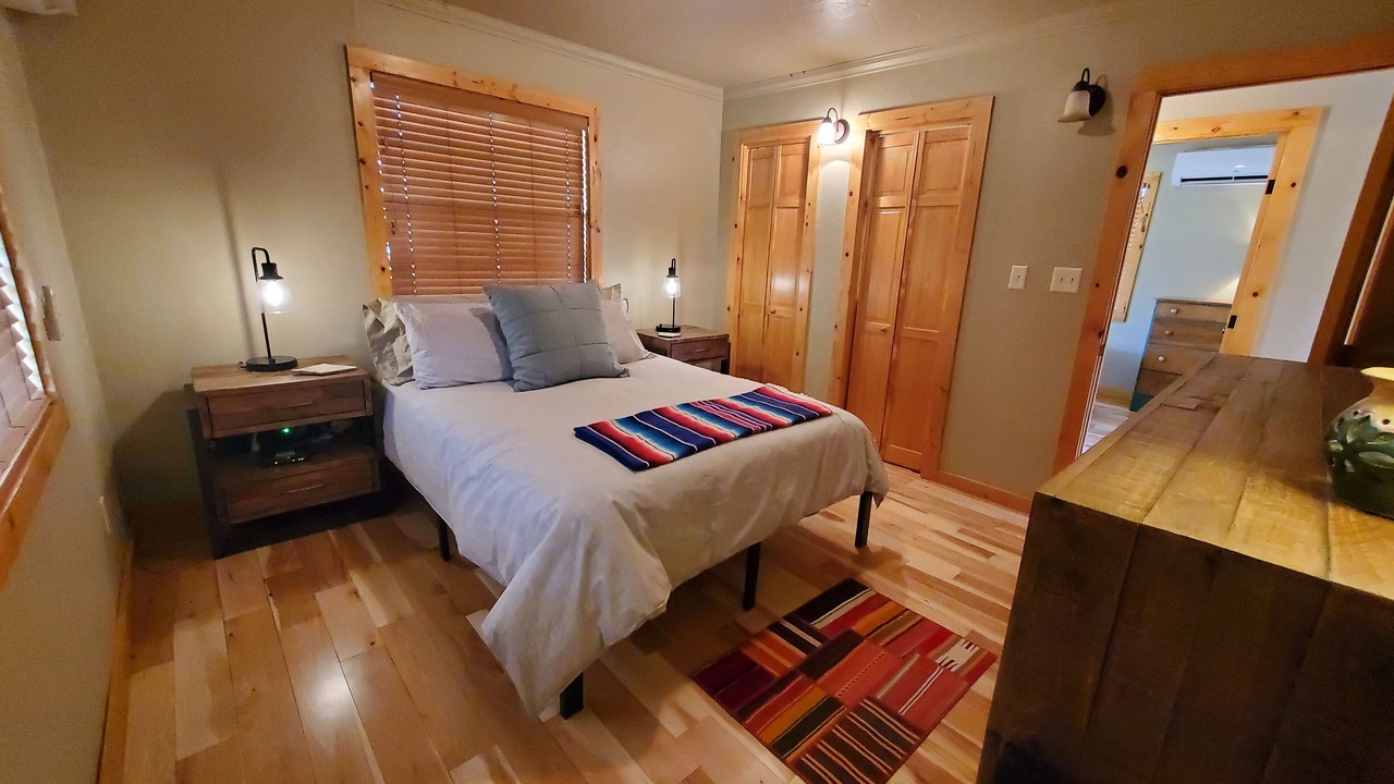 Photo of Bedroom in Brewster County