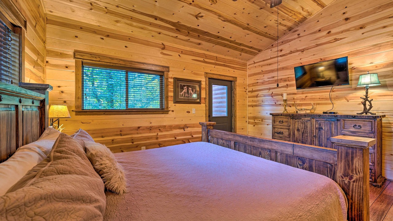 Photo of Bedroom in Golden