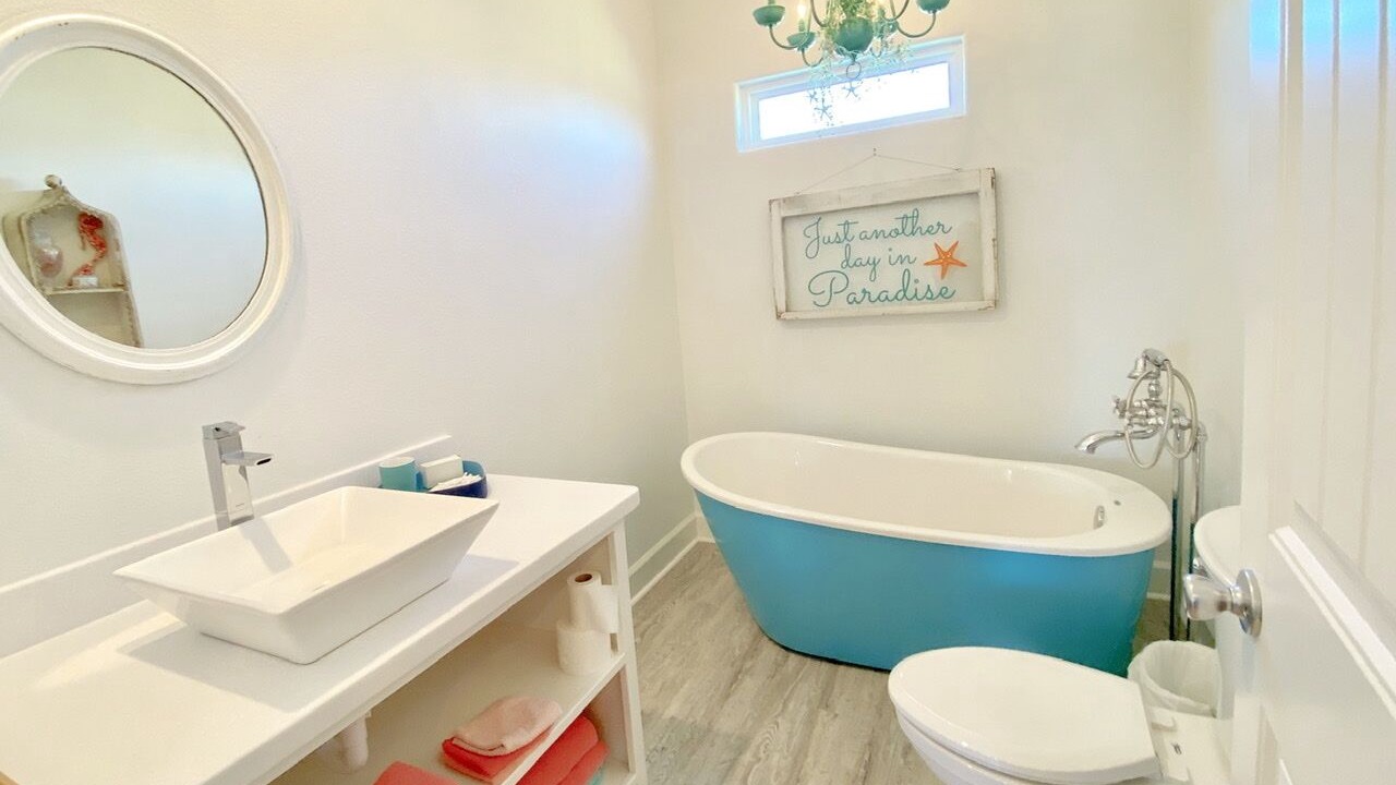 Photo of Bathroom in Crystal Beach