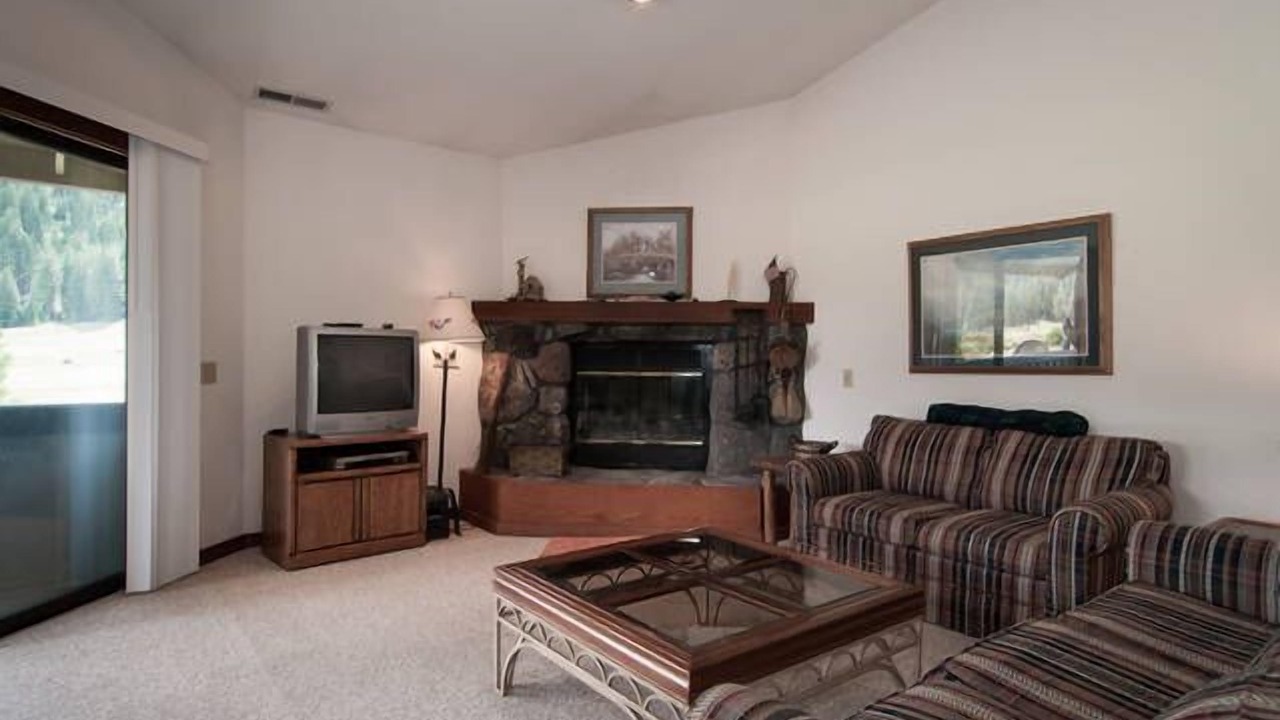 Photo of Livingroom in Olympic Valley