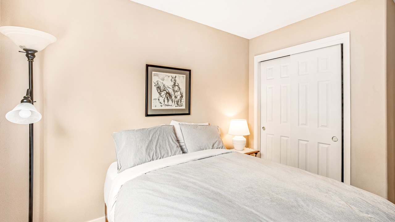 Photo of Bedroom in Nehalem