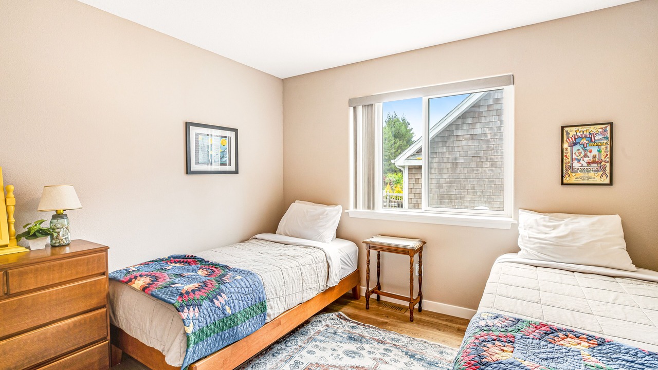 Photo of Bedroom in Nehalem