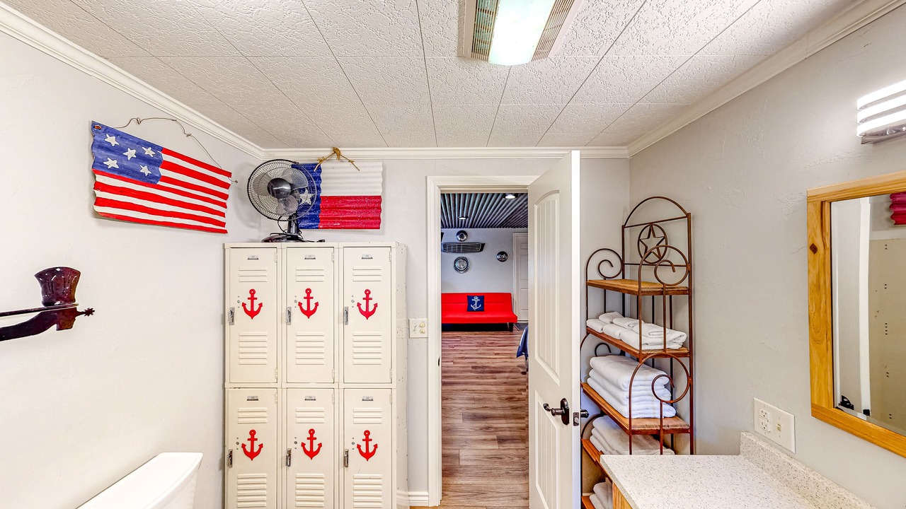 Photo of Bathroom in Kingsland