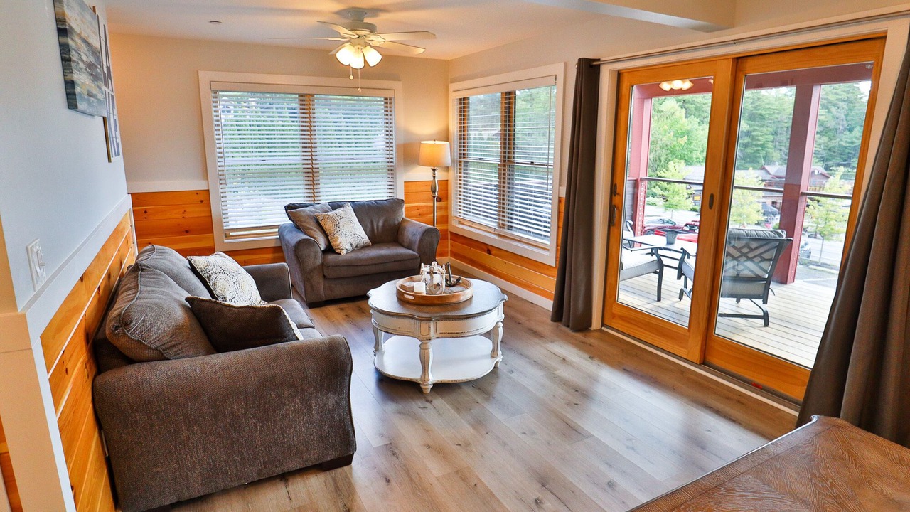 Photo of Livingroom in Bolton Landing