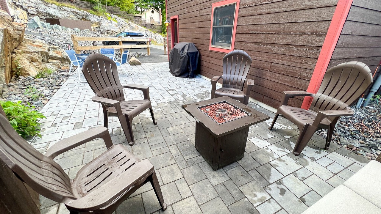 Photo of Patio Balcony in Bolton Landing