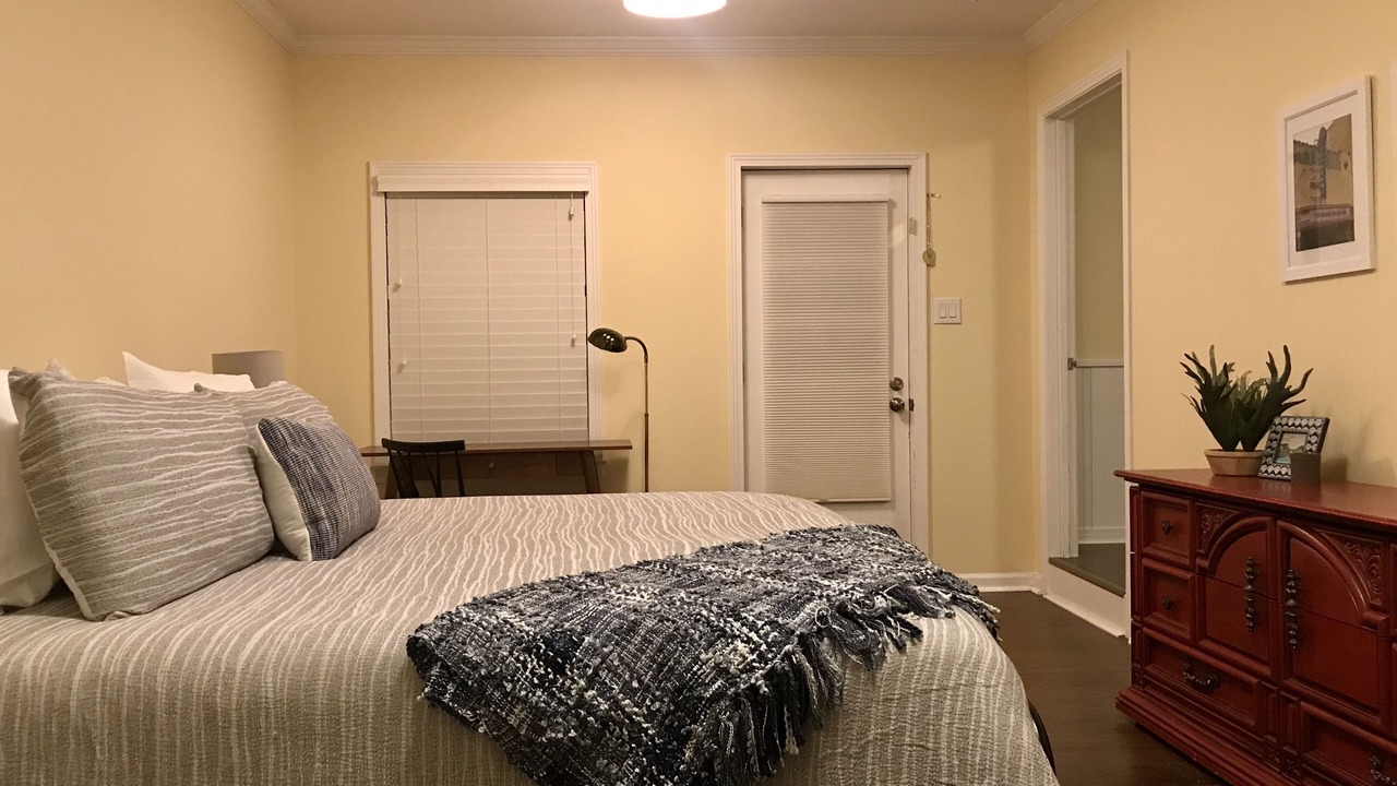 Photo of Bathroom in Sayles Blvd. Area