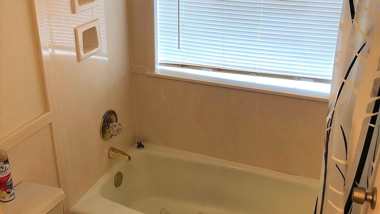 Photo of Bathroom in Eden Isle