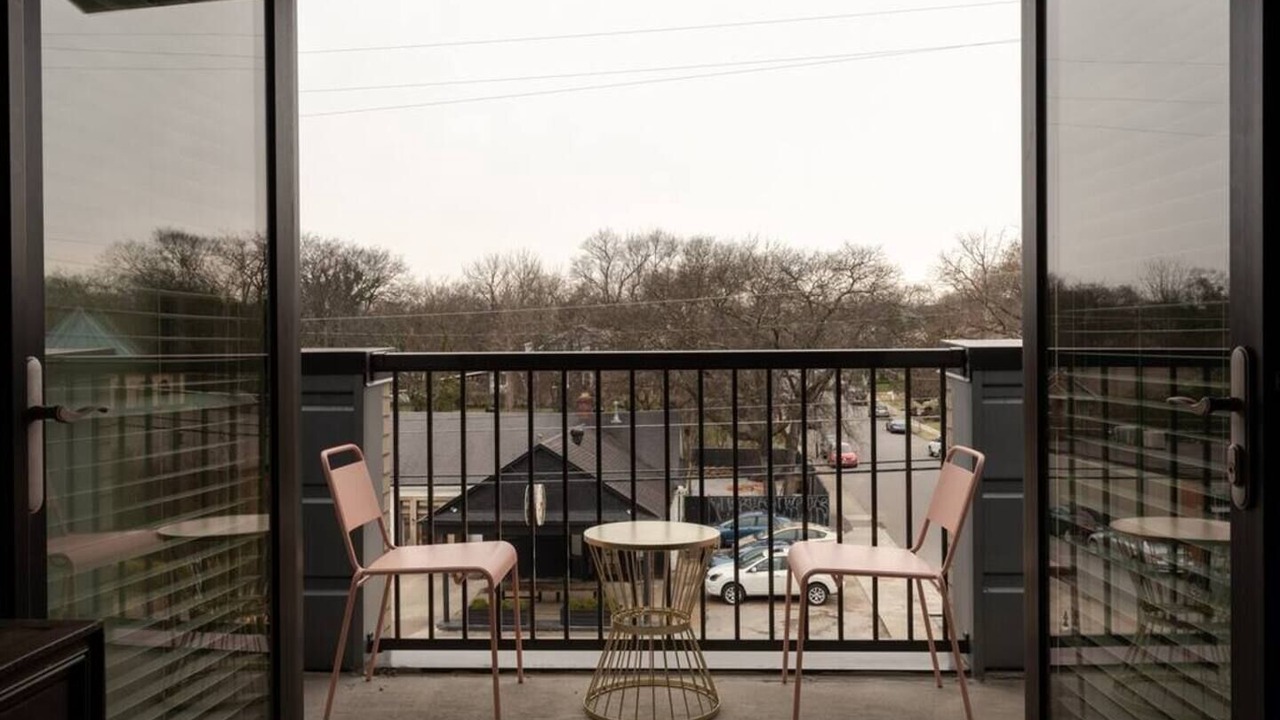 Photo of Outdoor in 12 South