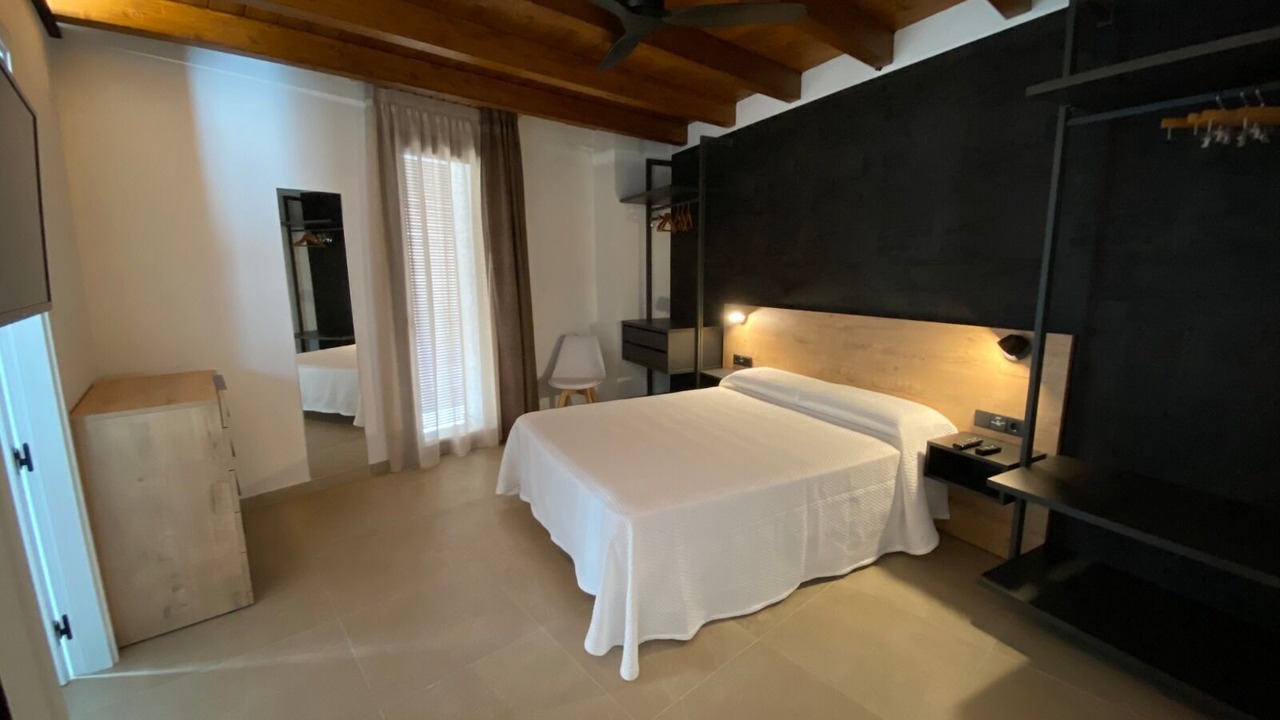 Photo of Bedroom in Cuevas de Vinroma