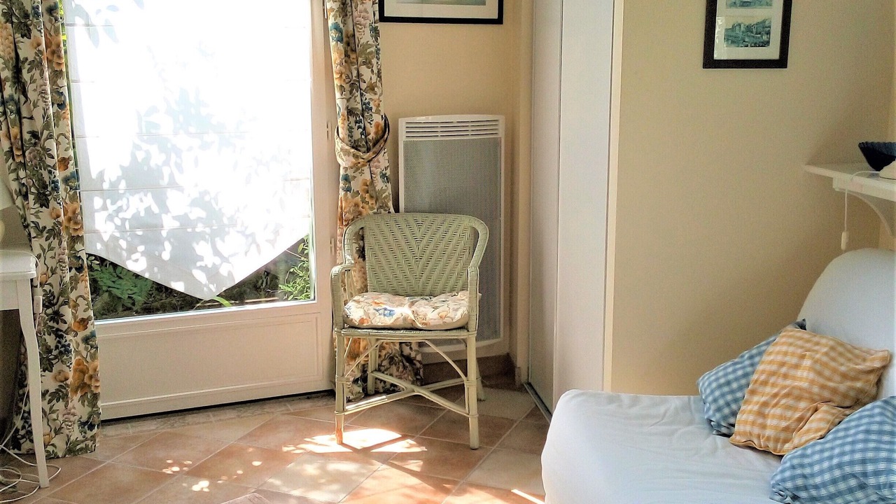 Photo of Livingroom in Saint-Marc-sur-Mer