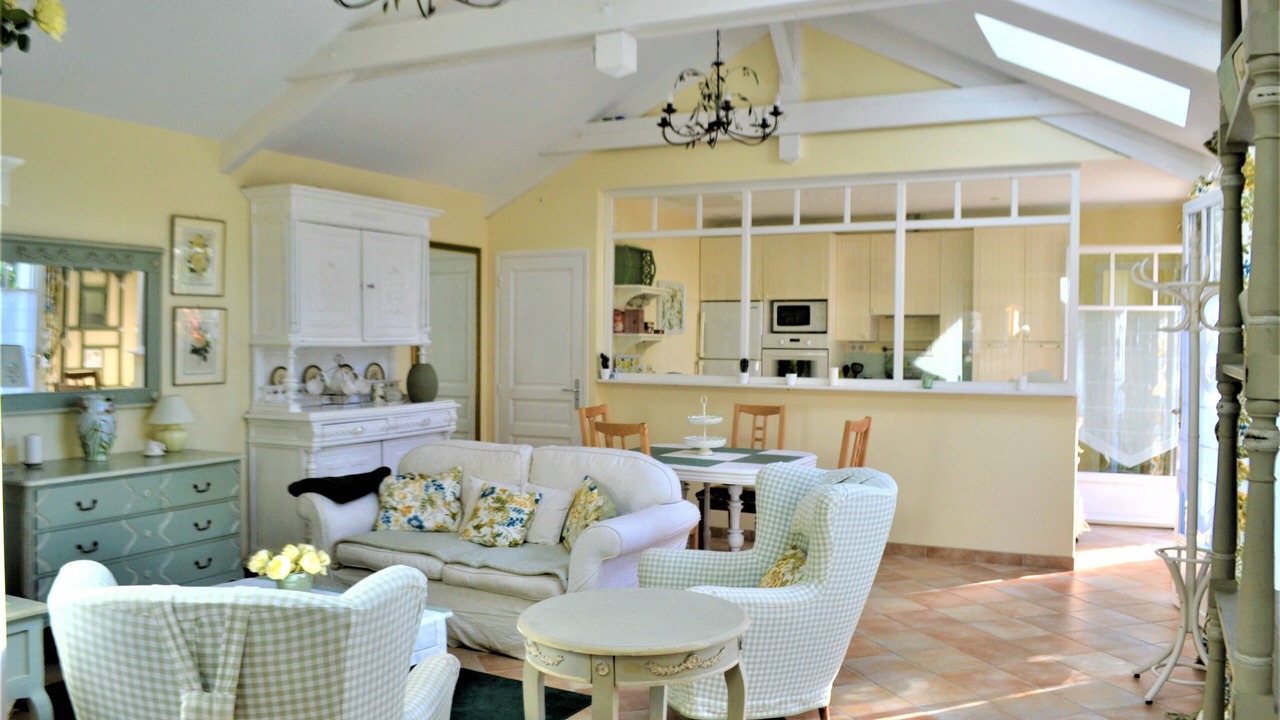 Photo of Livingroom in Saint-Marc-sur-Mer