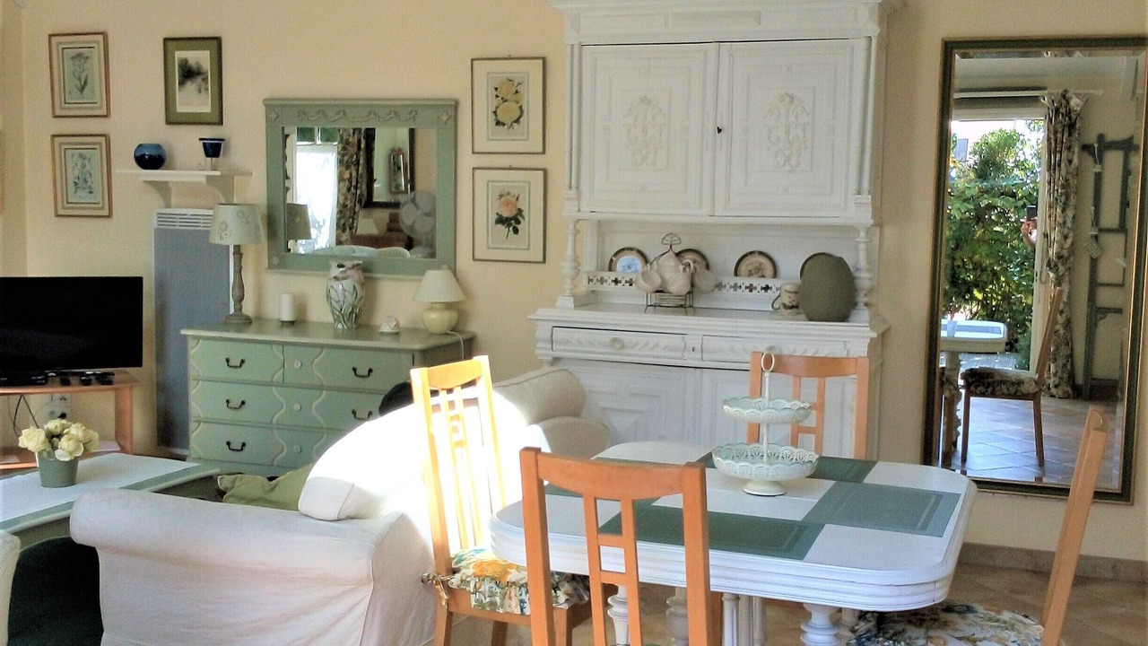 Photo of Others in Saint-Marc-sur-Mer