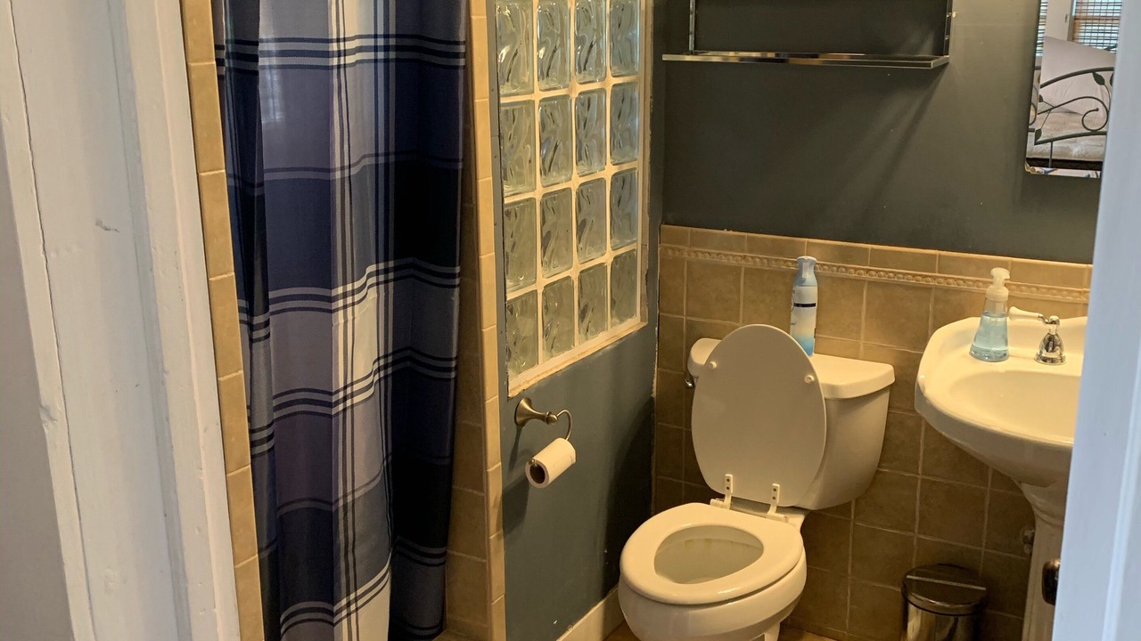 Photo of Bathroom in Leakey