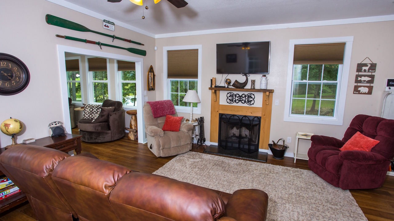 Photo of Livingroom in Escambia County