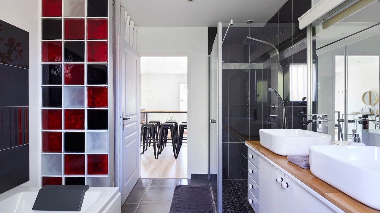 Photo of Bathroom in Cheix-en-Retz