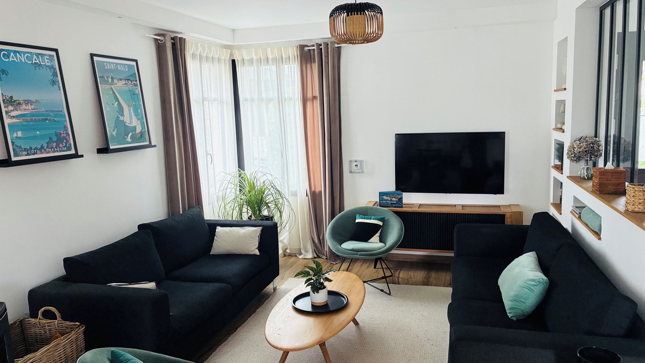 Photo of Livingroom in Parame