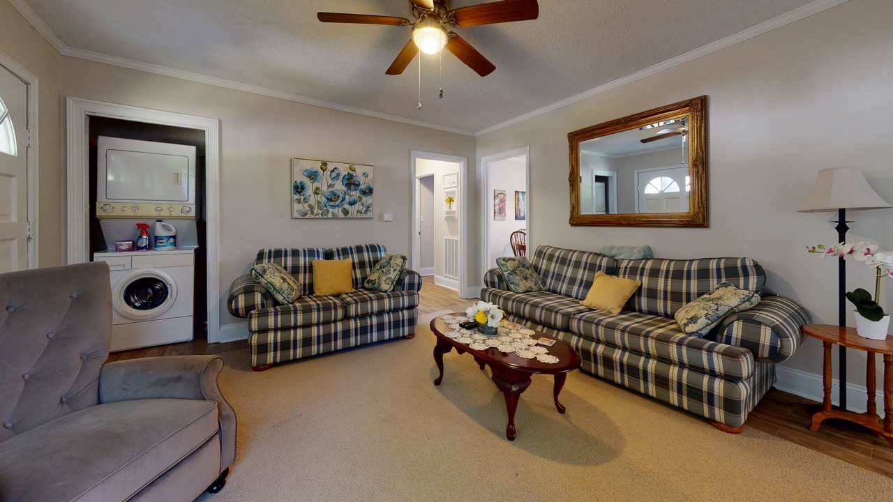 Photo of Livingroom in Cartersville