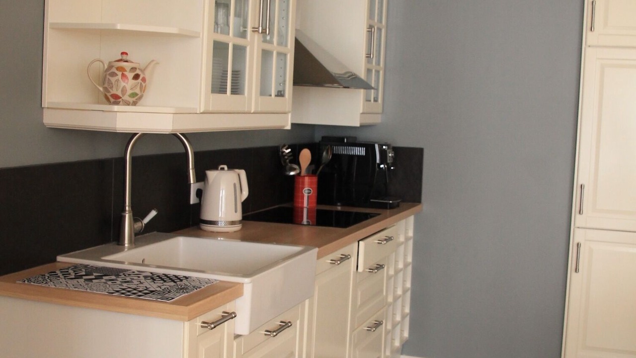 Photo of Kitchen in Beaune City Centre