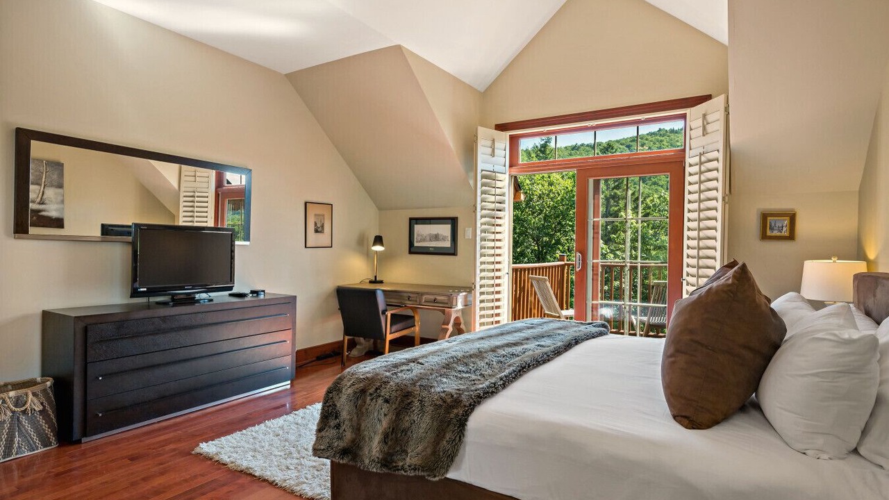 Photo of Bedroom in Mont-Tremblant