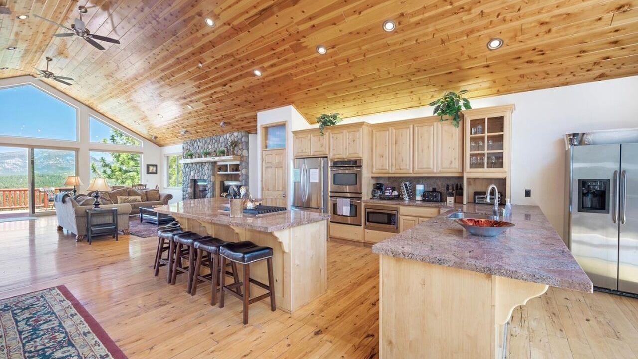 Photo of Kitchen in North Upper Truckee