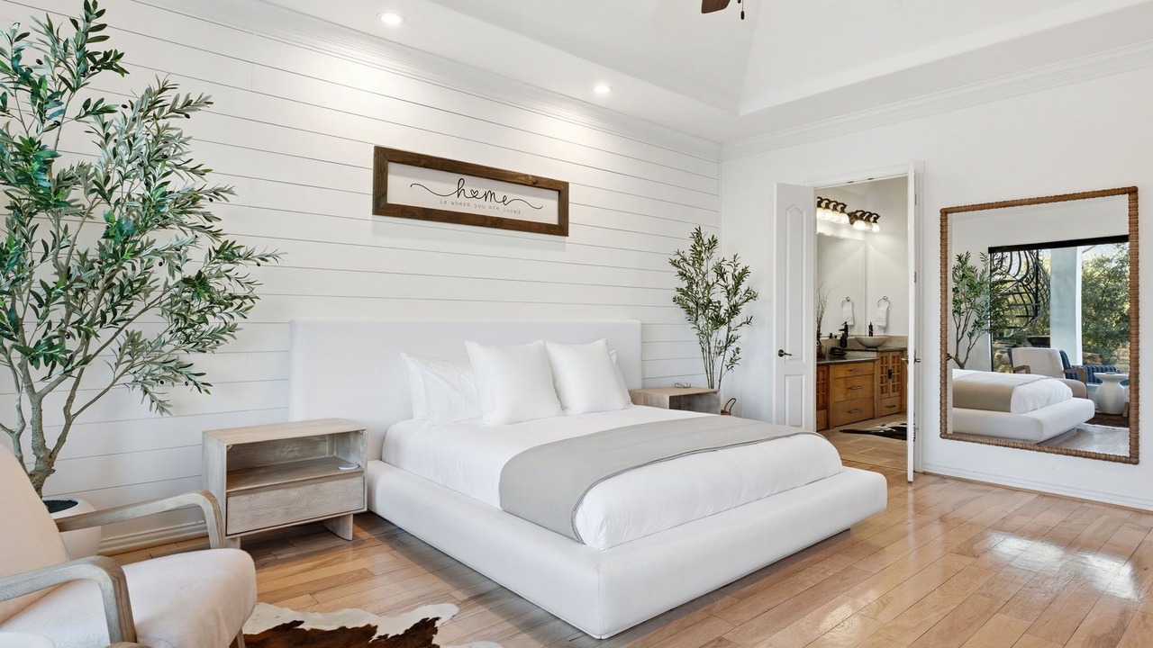 Photo of Bedroom in Panther Creek