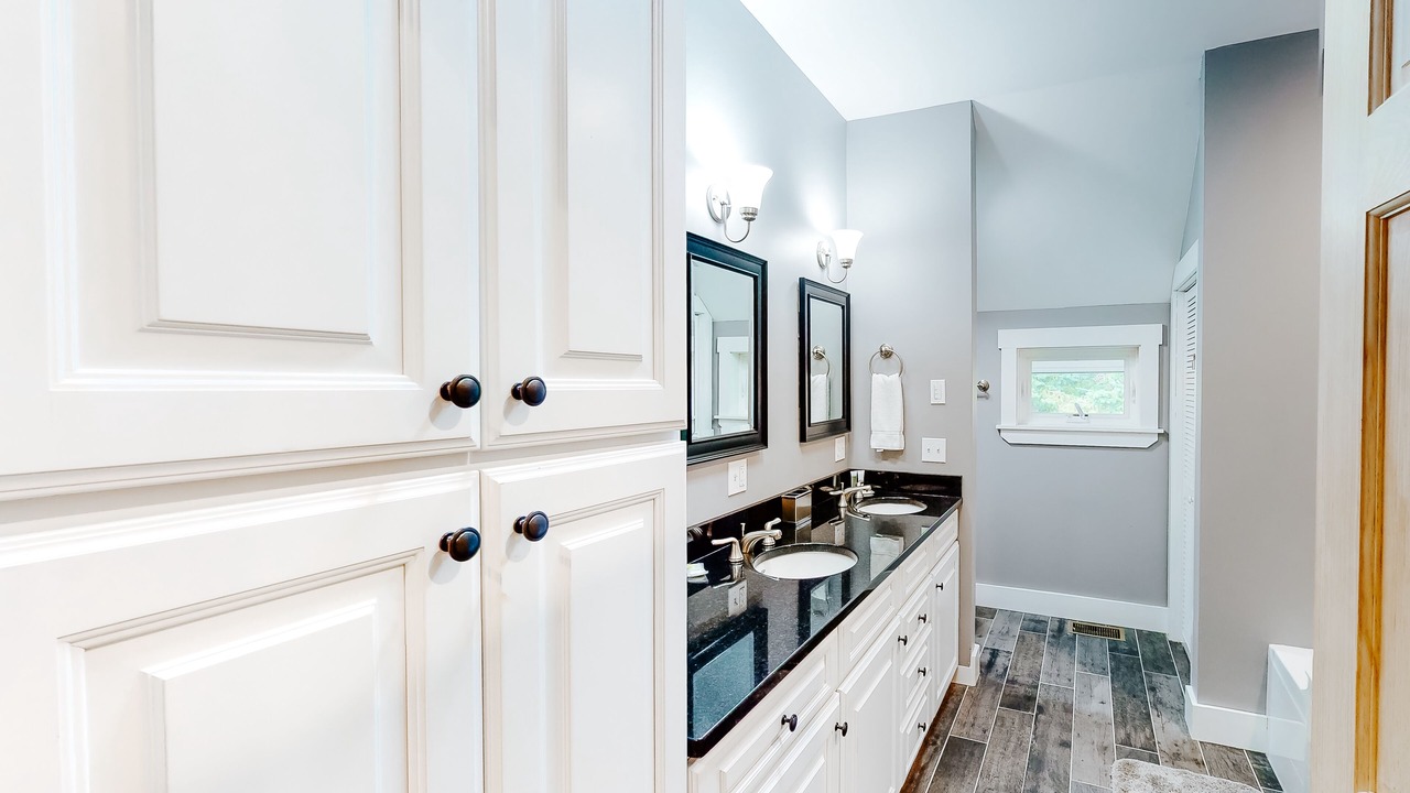 Photo of Bathroom in Rockwood