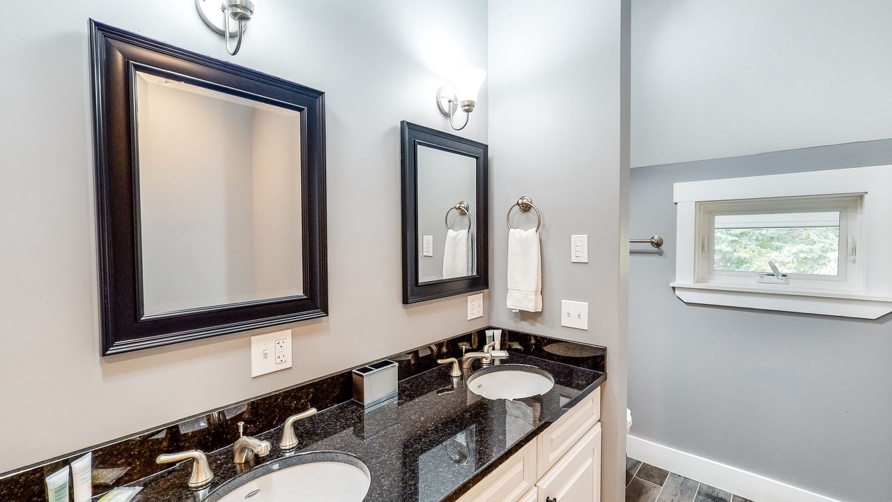 Photo of Bathroom in Rockwood