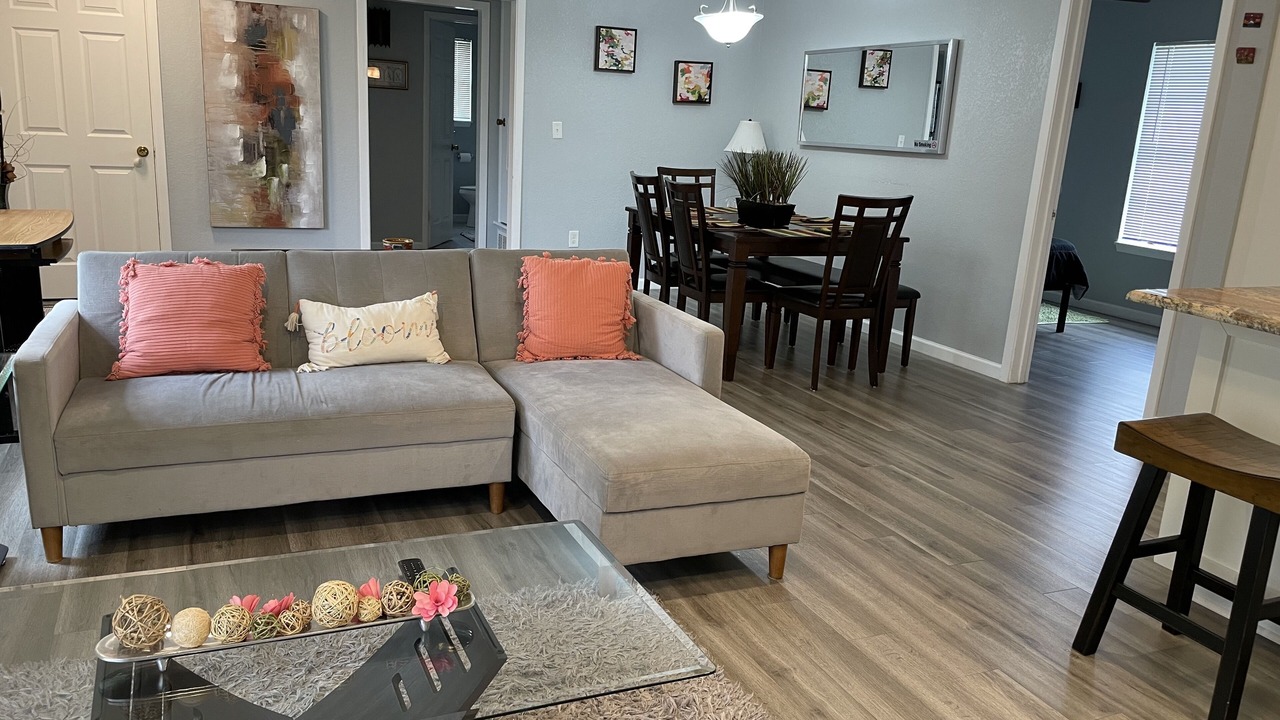 Photo of Livingroom in Pflugerville