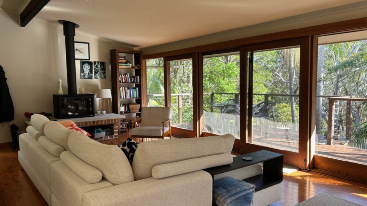 Photo of Livingroom in Macmasters Beach