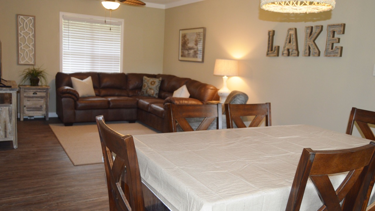 Photo of Livingroom in Clarksville