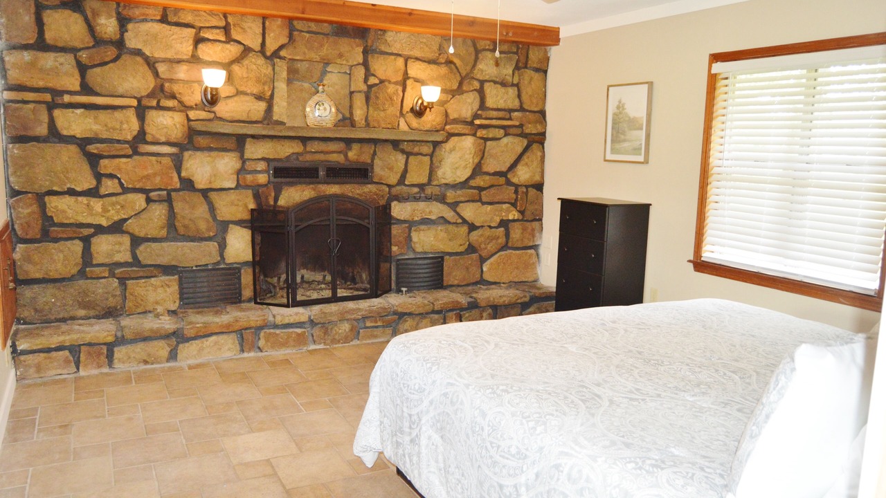 Photo of Bedroom in Clarksville