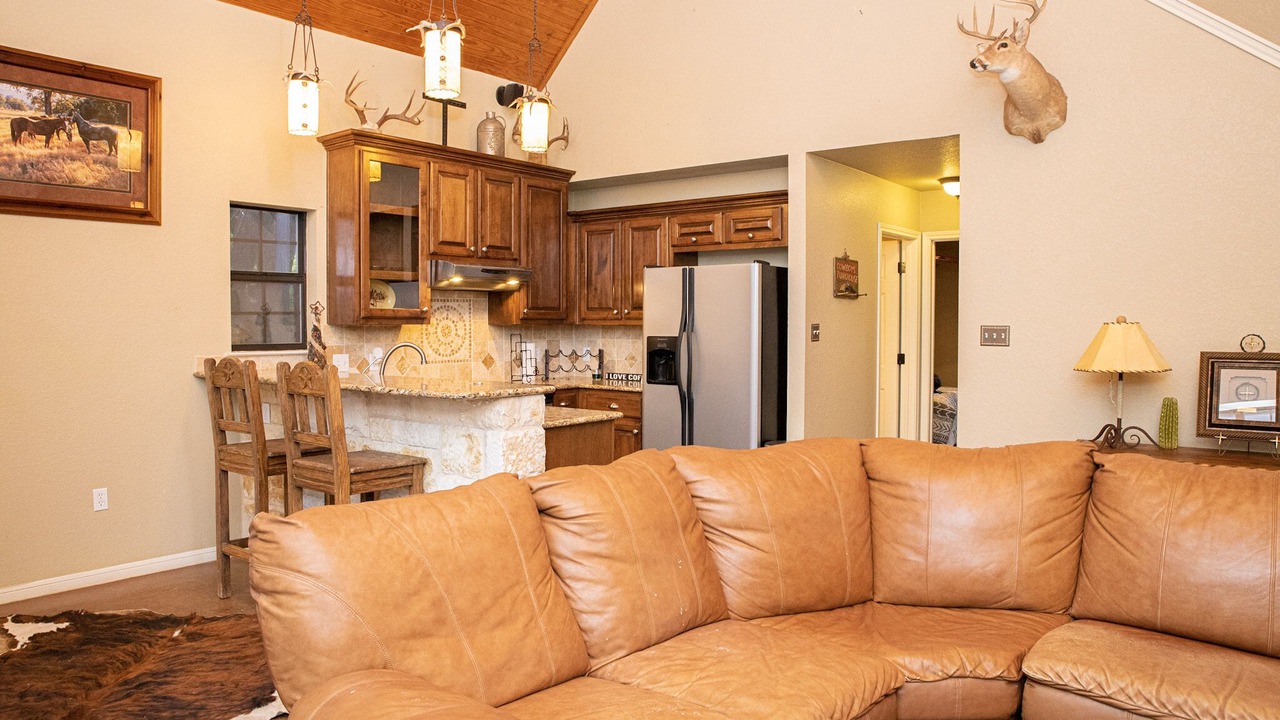 Photo of Livingroom in San Saba