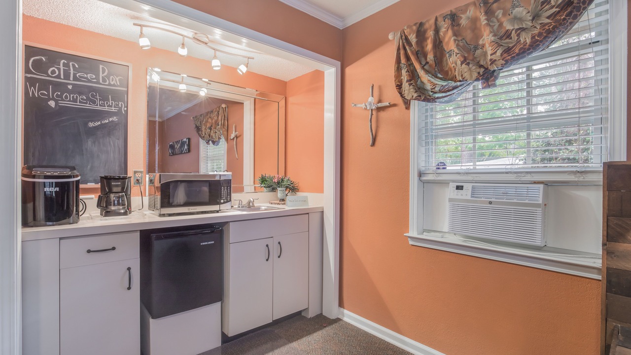 Photo of Others in Palm Valley