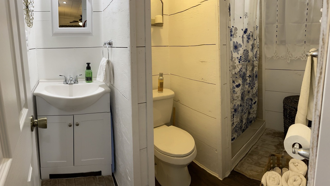 Photo of Bathroom in Pedernales Bend