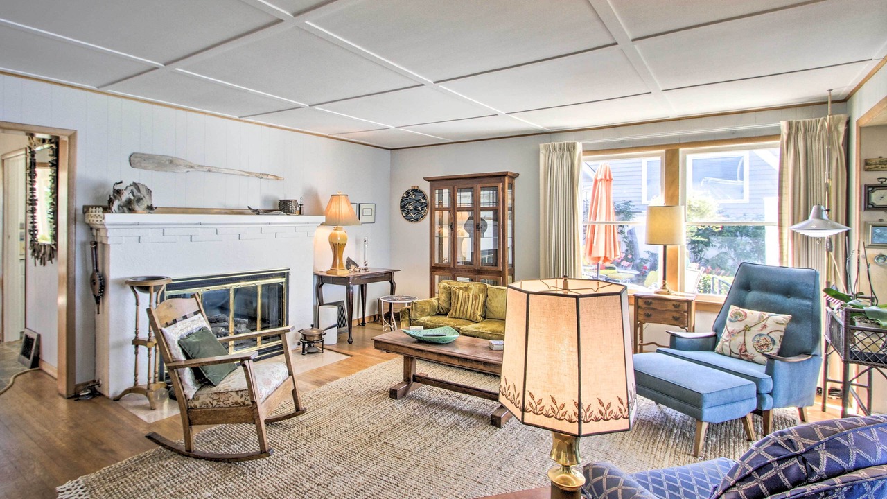 Photo of Livingroom in University Place