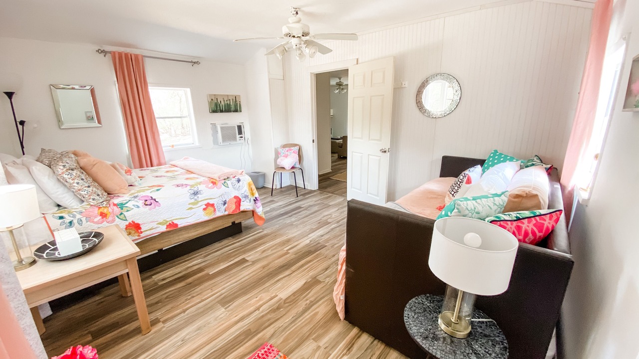 Photo of Bedroom in Pedernales Bend