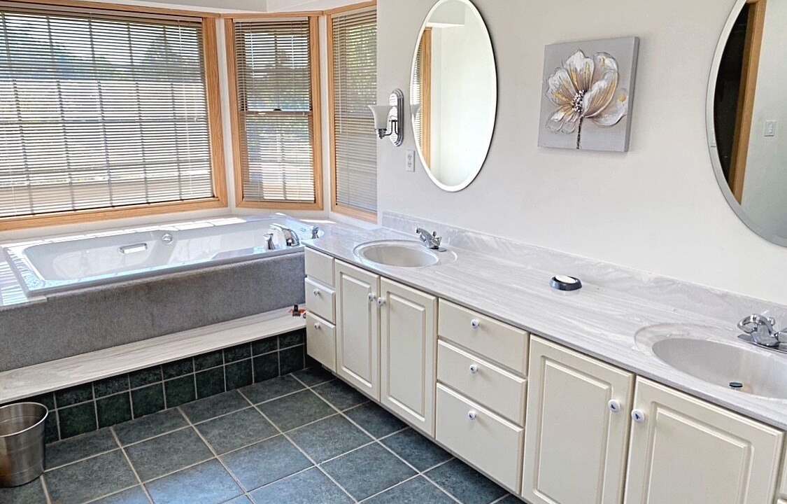 Photo of Bathroom in Cobden