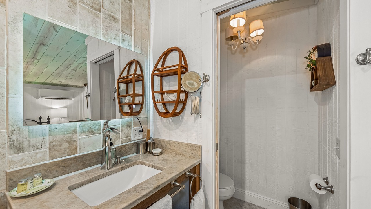 Photo of Bathroom in Mentone