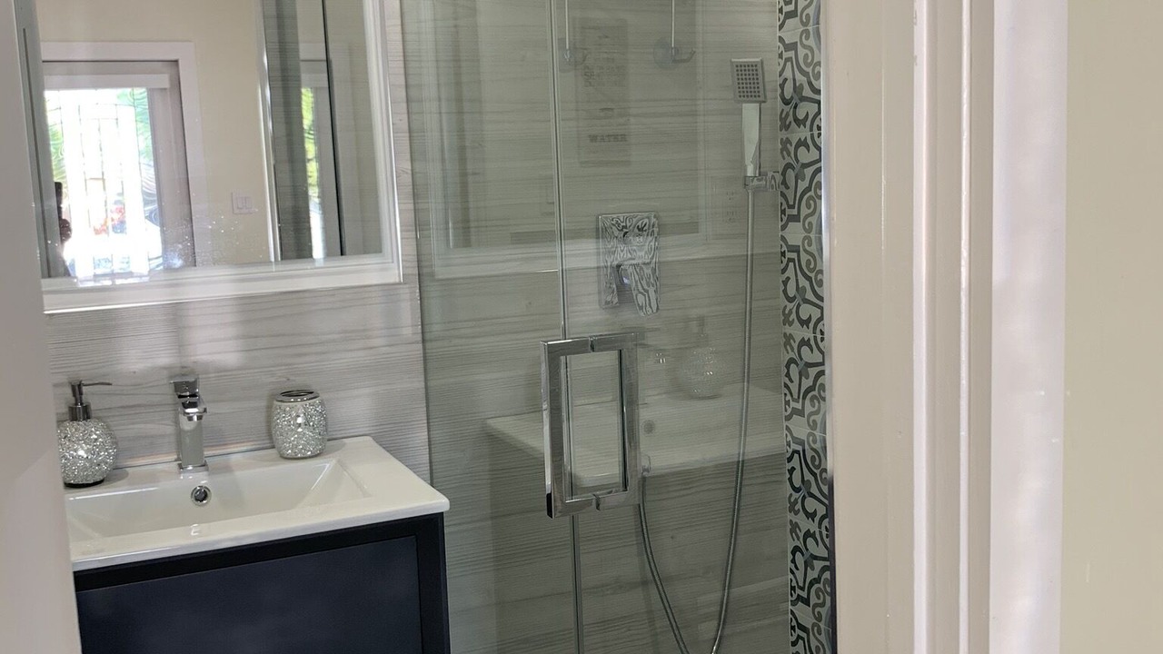 Photo of Bathroom in Coral Way