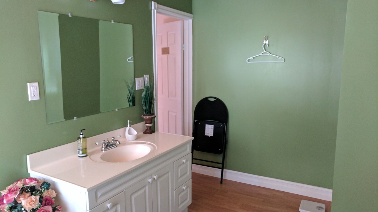 Photo of Bathroom in Colpoys Bay