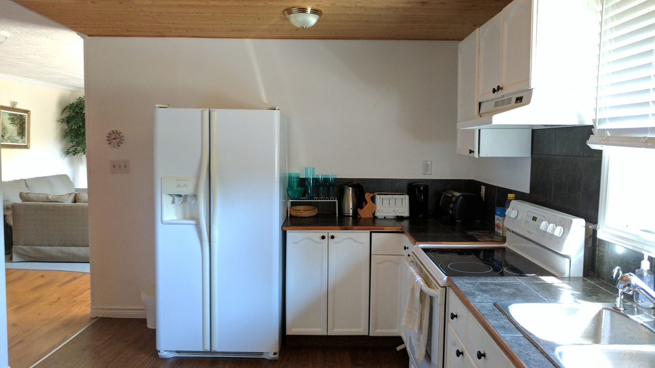 Photo of Kitchen in Colpoys Bay