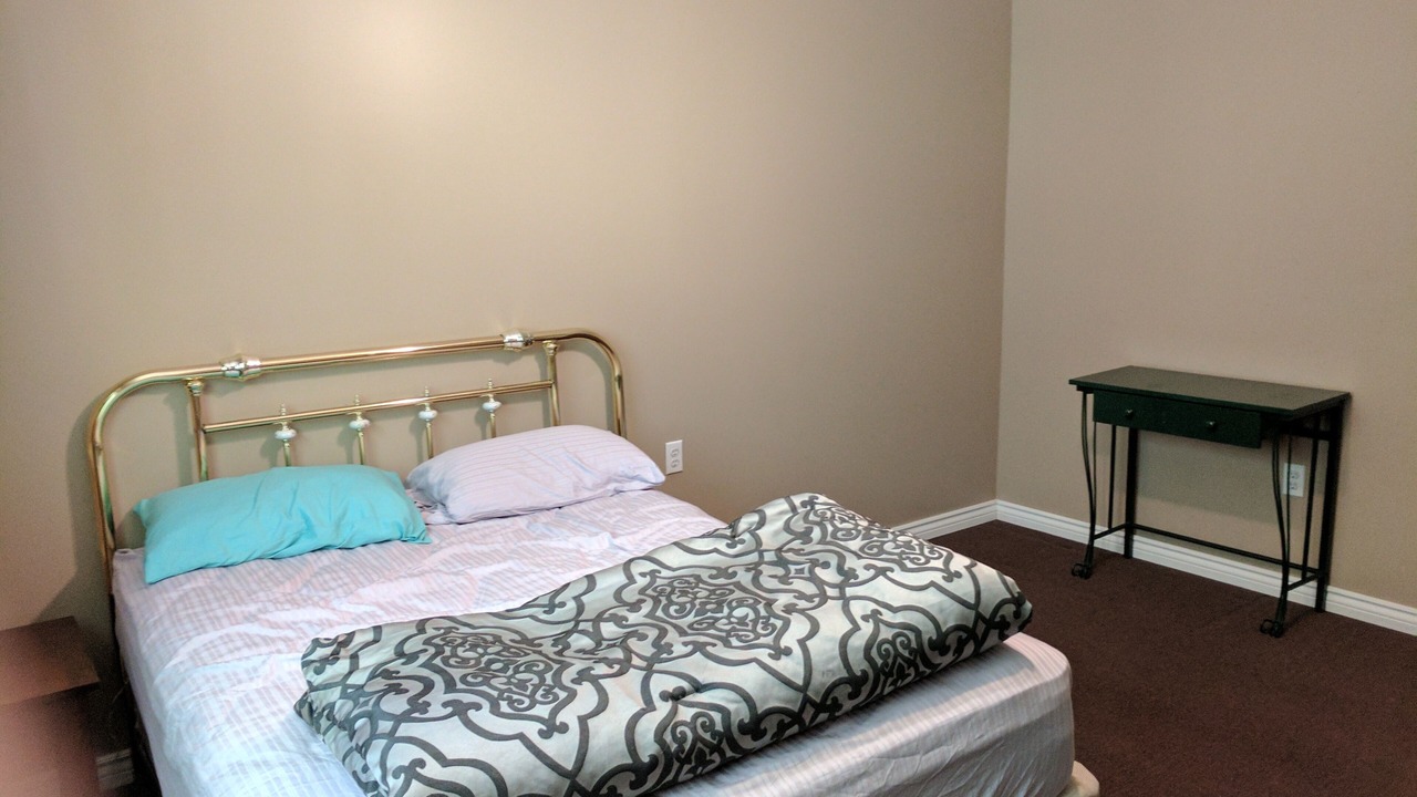 Photo of Bedroom in Colpoys Bay
