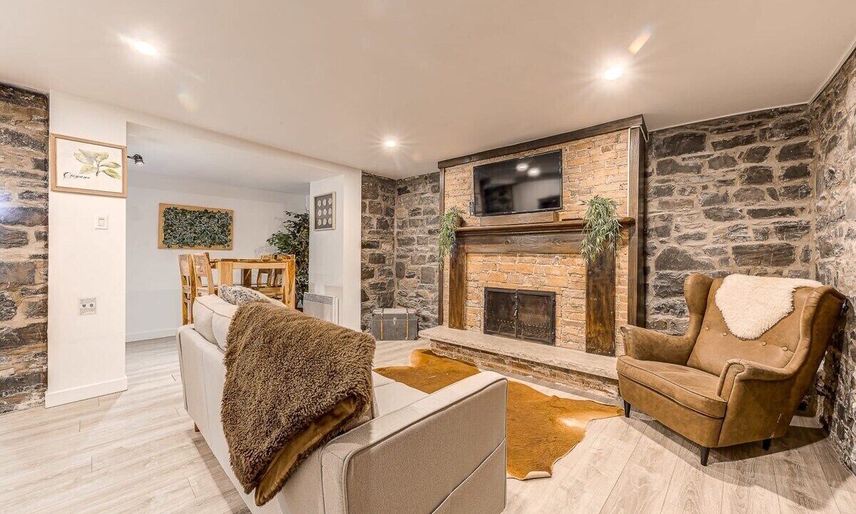 Photo of Livingroom in Old Quebec