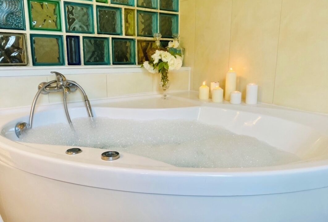 Photo of Bathroom in Cires-Les-Mello