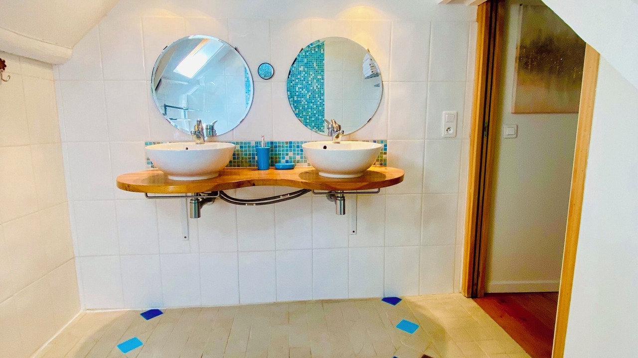 Photo of Bathroom in Cires-Les-Mello