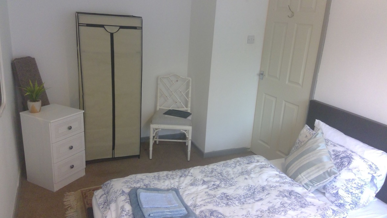 Photo of Bedroom in Leigh