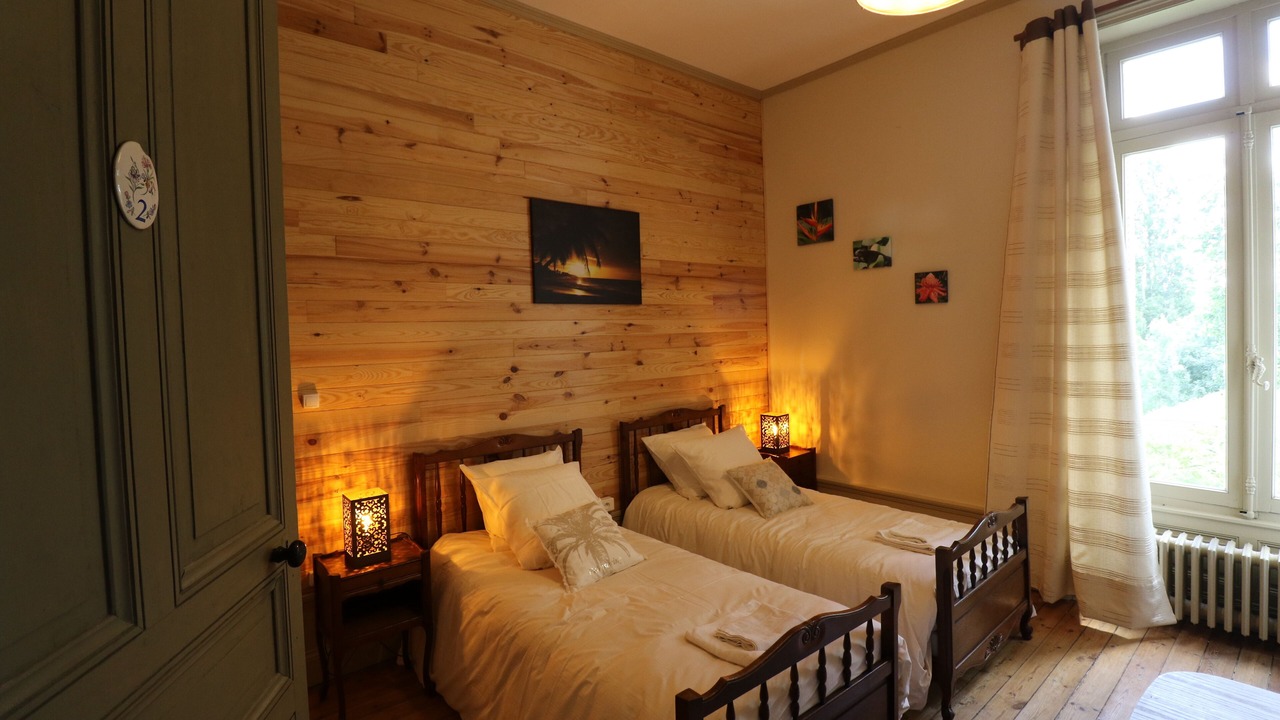 Photo of Bedroom in Montmoreau-Saint-Cybard