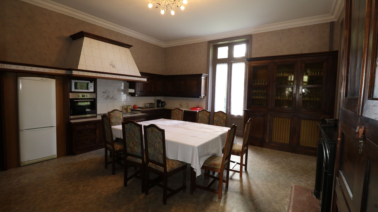Photo of Kitchen in Montmoreau-Saint-Cybard